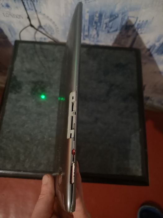 Продам планшет aser