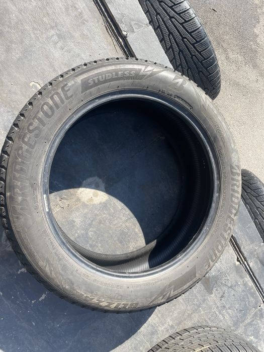 235/55/20 bridgestone dmv2