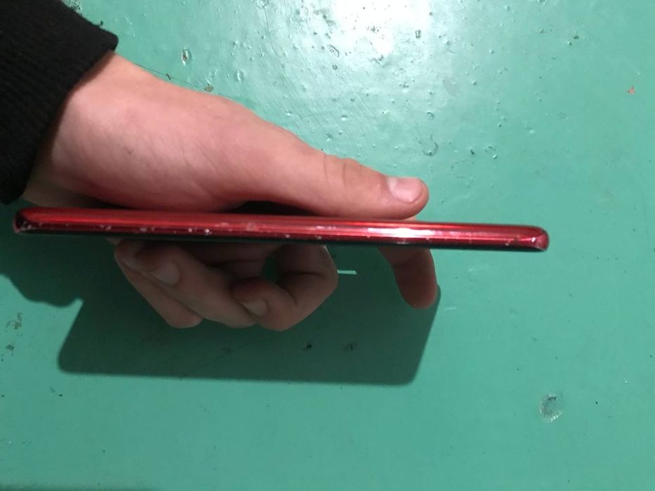 Продам телефон самсунг s20