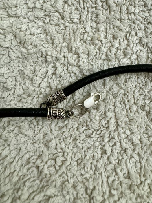 Каучуковий шнурок зі срібними застібками для хрестика