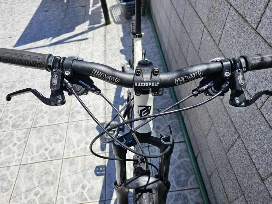 Berg Trailrock 5.8 SX - BTT / Suspensão Total