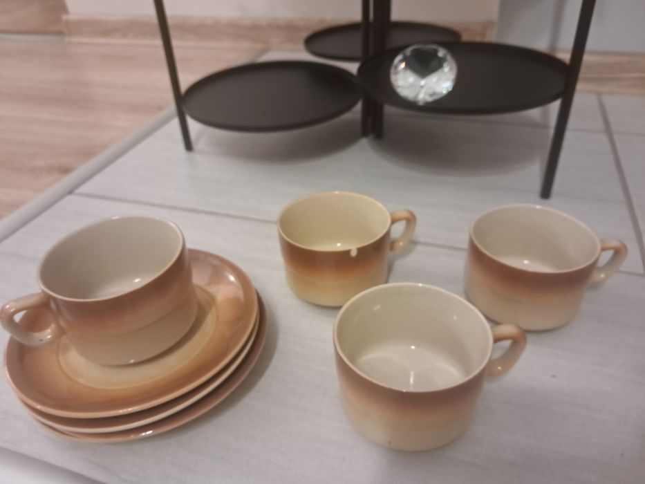 Filiżanki ze spodeczkami Tułowice, made in Poland, ceramika z czasów P