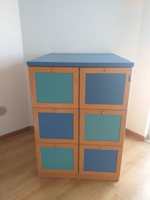 Mobilia de Quarto - Cama + 2 Colchões