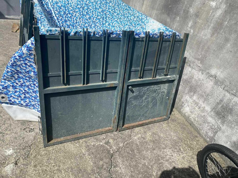 PORTOES EM FERRO