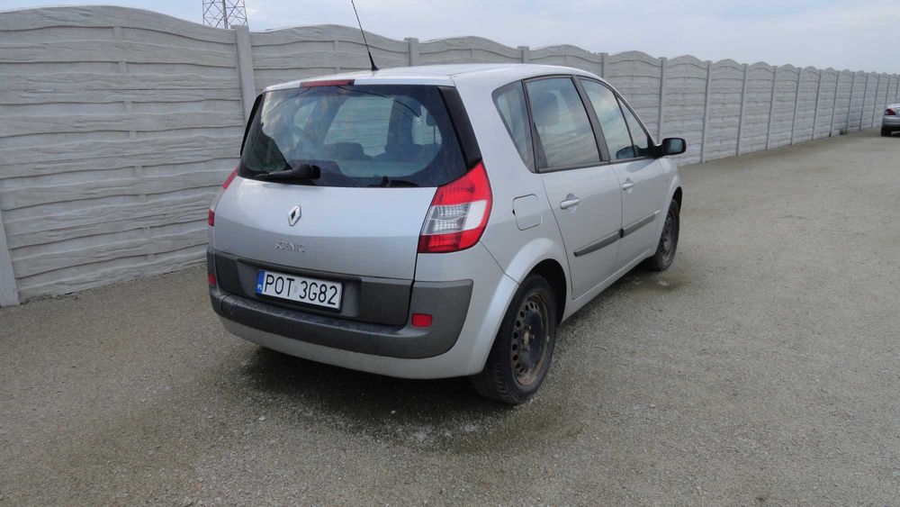 Lampa lewa przód przednia Renault Scenic II 2