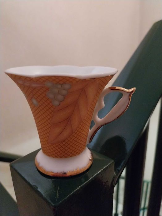 Twelve Coffee Cups64729801389059121