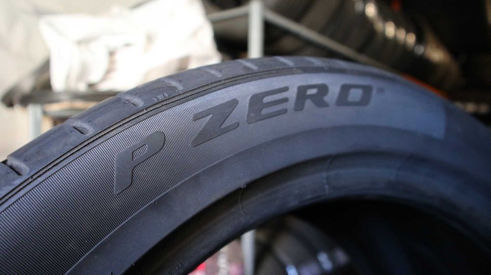 Комплект літніх шин Pirelli PZero 295/40 R19 НОВІ