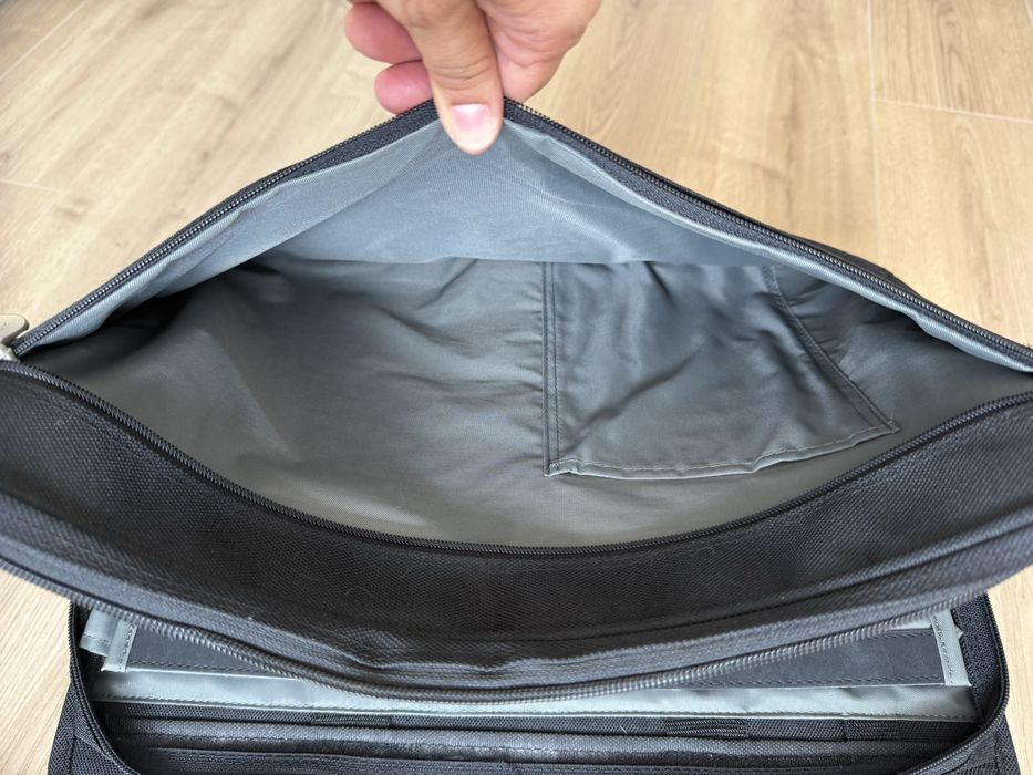 Mala Pasta Dell para Portátil e Documentos — Vários Compartimentos