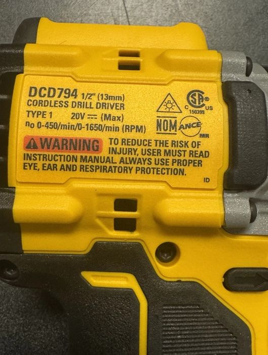 Акумуляторний шуруповерт DEWALT DCD794B Atomic 20V 75Hm
