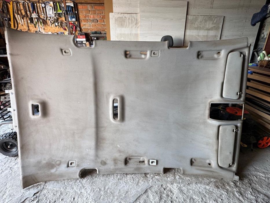 Запчастини q 7 ( потолок в коплекті)