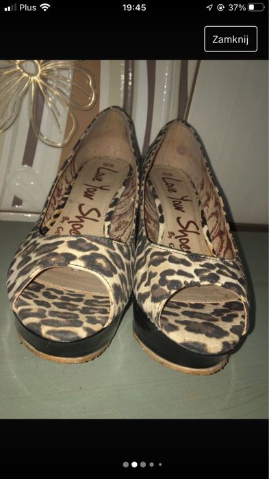 Buty na koturnie