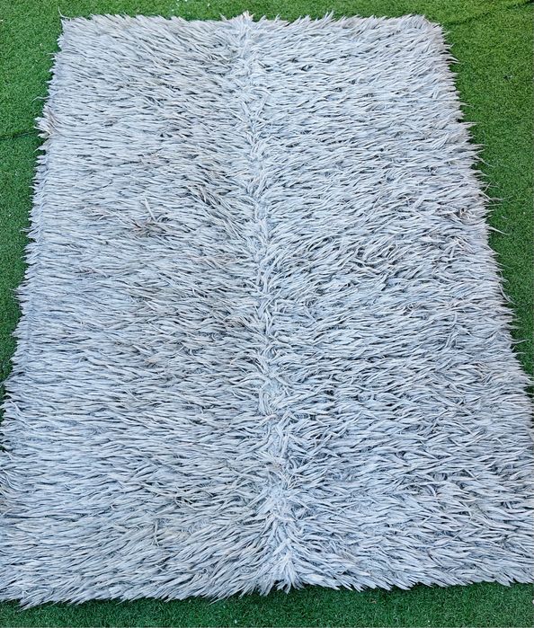 Tapete pelo cinzento