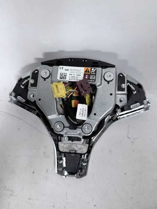 Подушка в кермо Tesla Model S/X