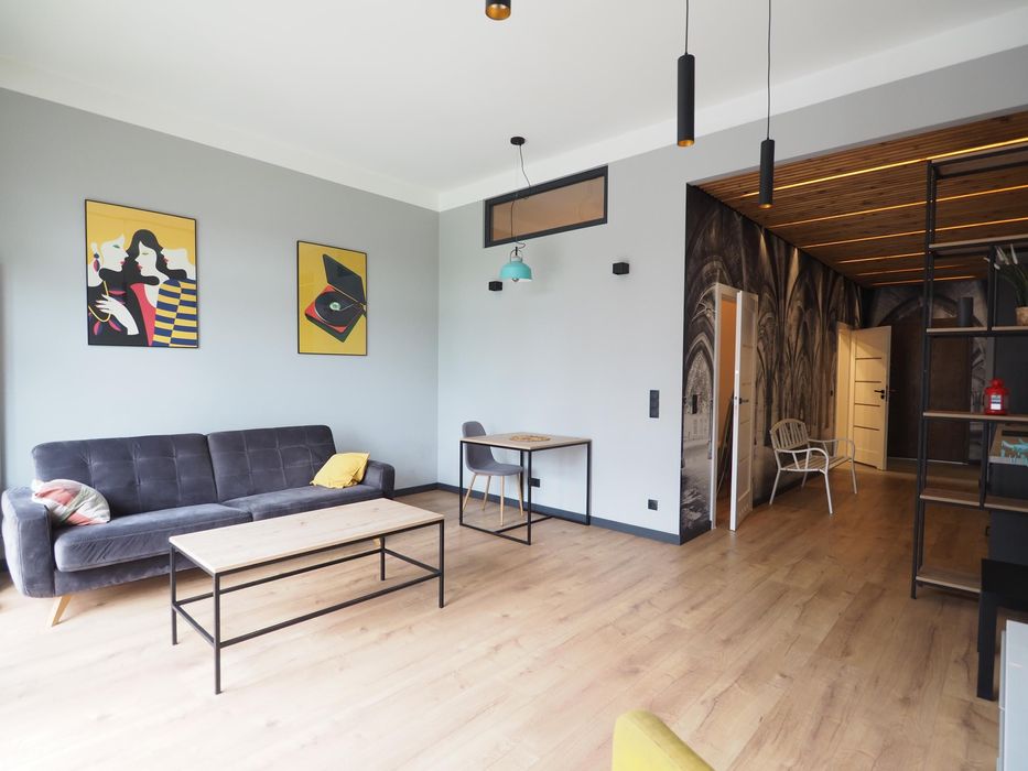 Do wynajęcia dwupokojowy loft przy ul. Tymienieckiego 25D.