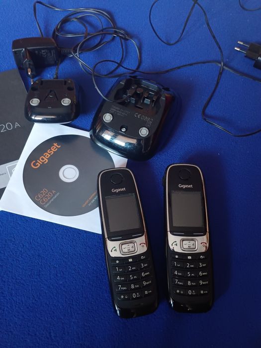 Bezprzewodowy telefon stacjonarny Gigaset z dwoma słuchawkami