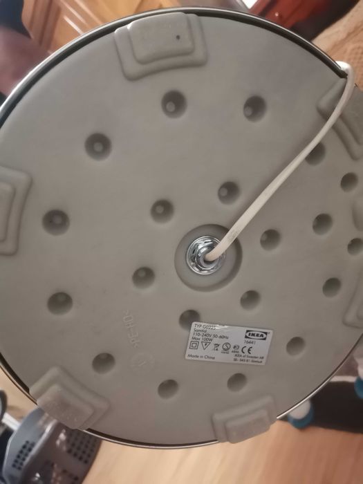 Candeeiro de Pé Alto