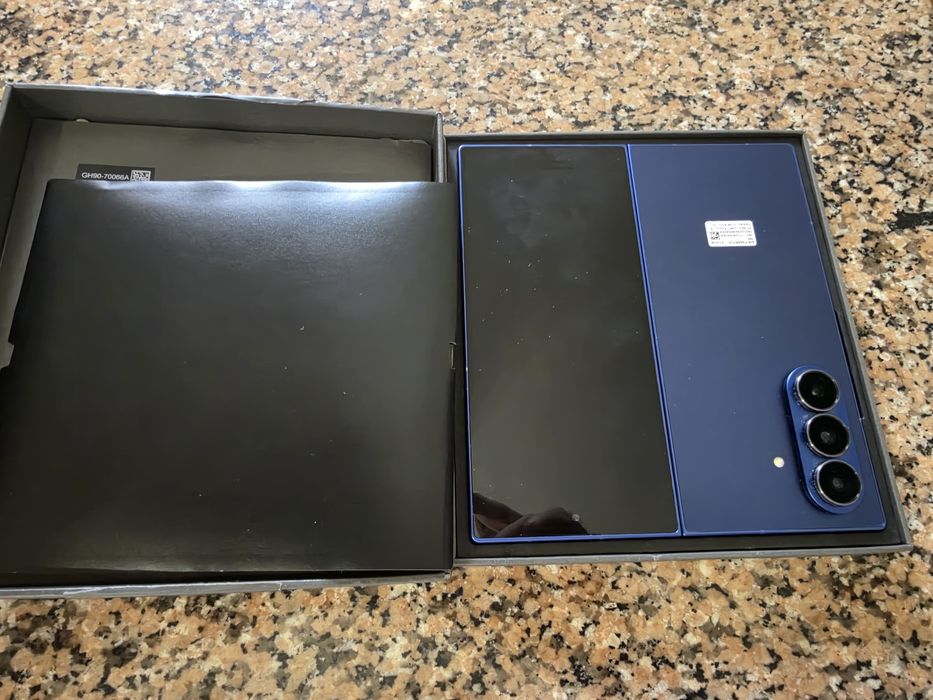 Samsung Z Fold 7 como NOVO