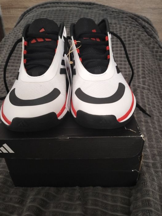 Кросівки Adidas Bounce Legends. Розмір 42(оригінал)