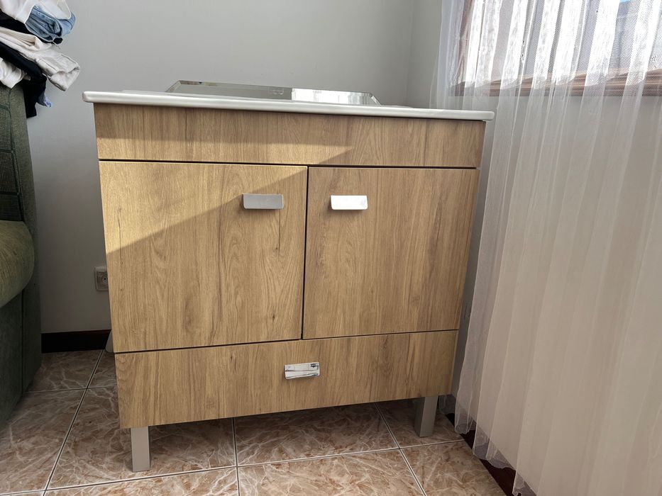 Lavatório wc com móvel