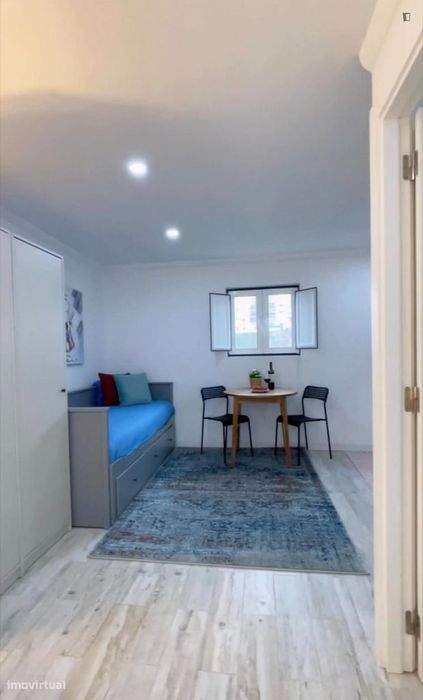 Estúdio - localizado em Ajuda Lisbon