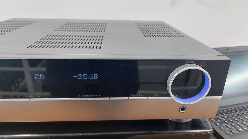 Harman Kardon HK970 стерео підсилювач з пультом.