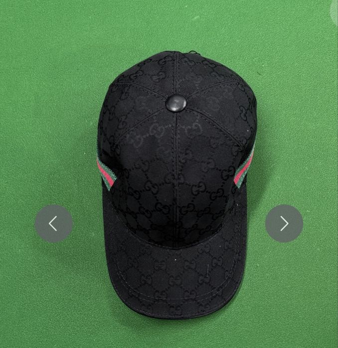 Bonés de várias marcas