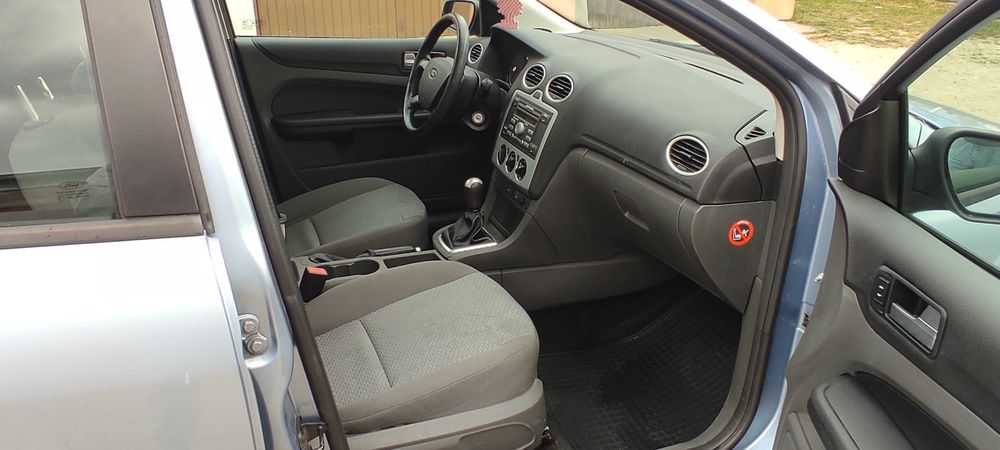 Ford focus 2006 r 1.6 benzyna