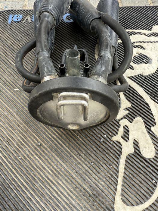 Aparat / Kolektor udojowy DeLaval Evanza do hali udojowej