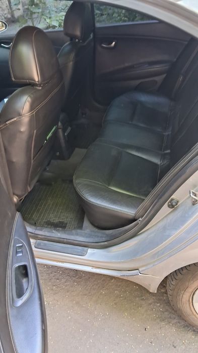Nissan Primera P12