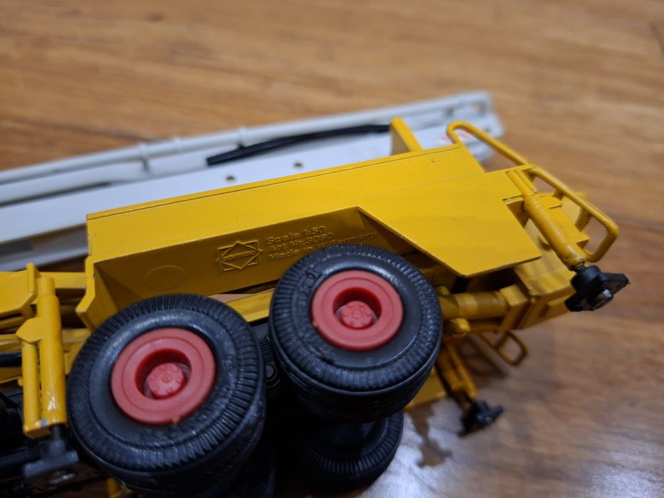 Model Conrad 3080 Pompa do betonu Mercedes 1:50 | Metal W. Germany