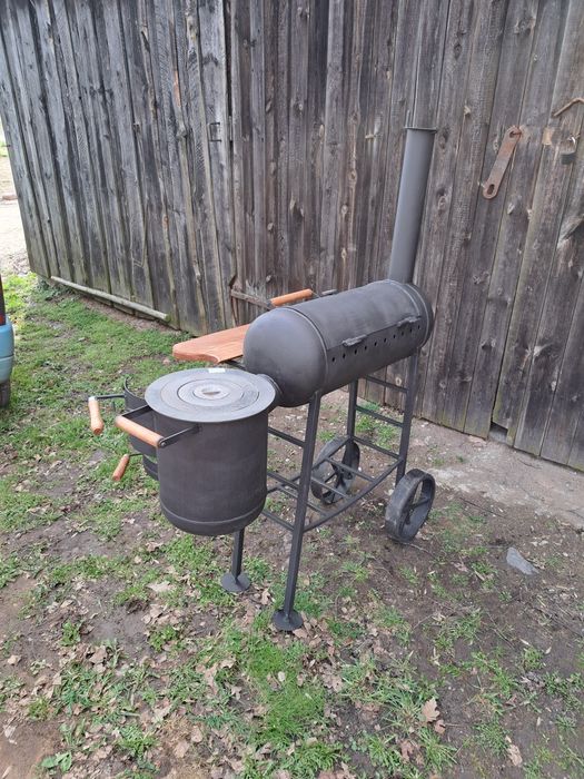 Sprzedam Grill-wędzarnia