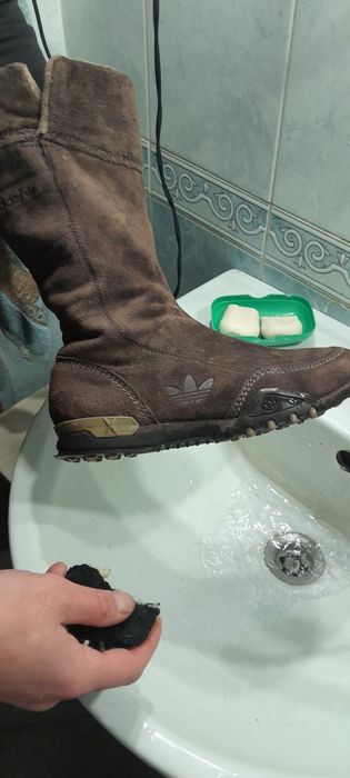 Сапоги adidas жіночі