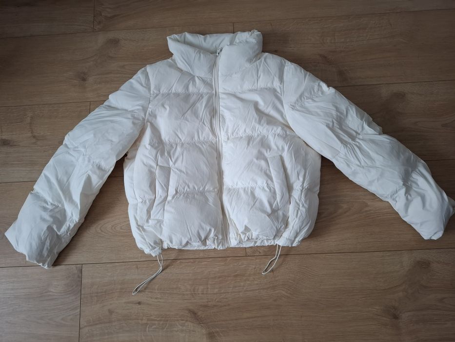 Puchowa kurtka  mleczna