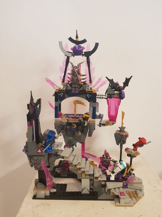 Używany kompletny zestaw LEGO Ninjago Świątynia kryształowego króla (nr 71771)