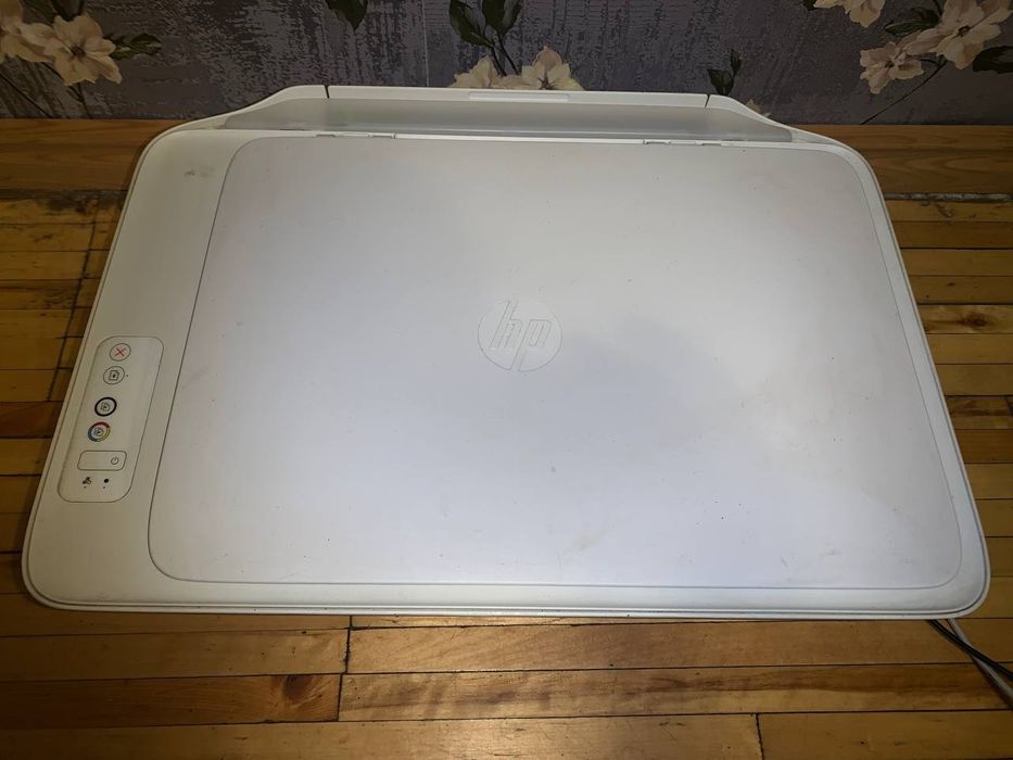 Цветной принтер HP DeskJet 2130
