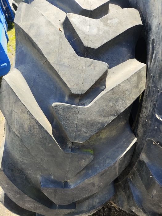 Opona 19,5-24 Dunlop EM rolnicza ładowrka
