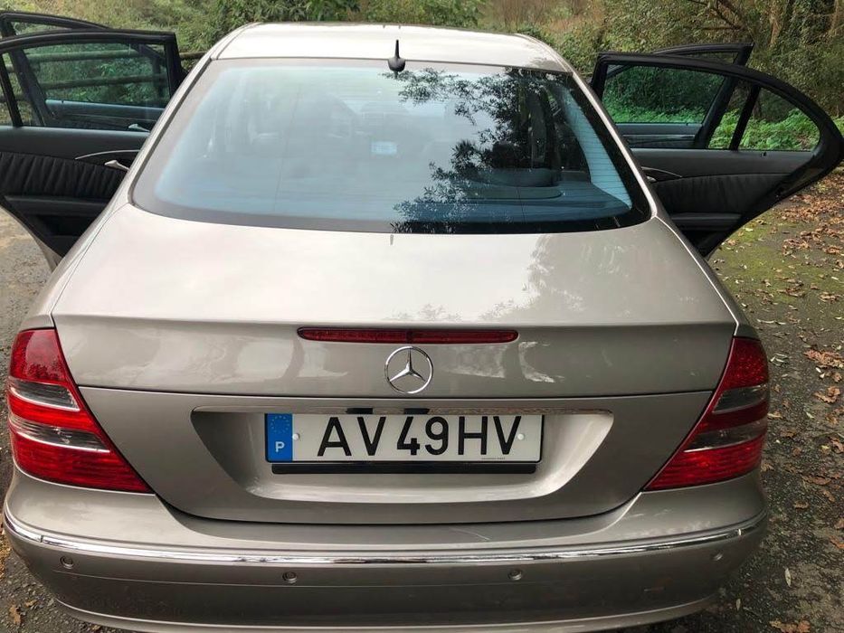 Mercedes-Benz E220