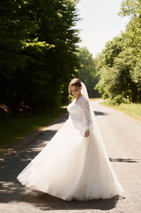 Весільна сукня