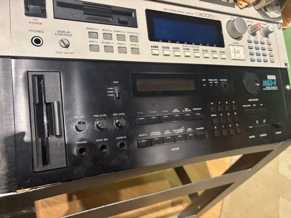 Sampler Korg DSM