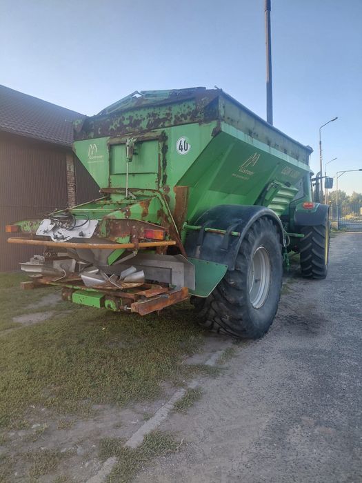 Rozsiewacz wapna, nawozu Gustrower GDK 6000