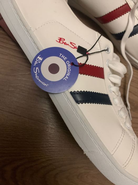 Кросівки весна літо та осінь