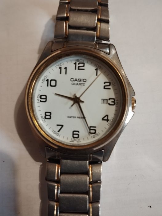 Продам чоловічий годинник Casio