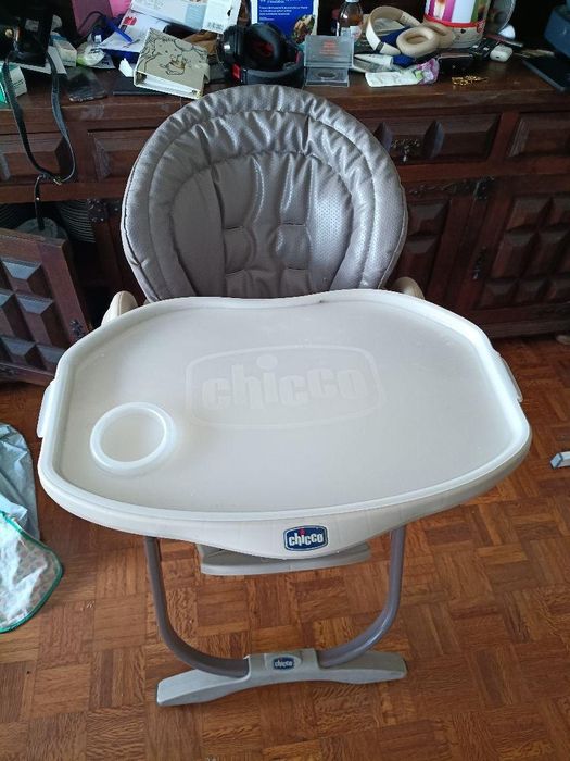 Cadeira de alimentação para bebés