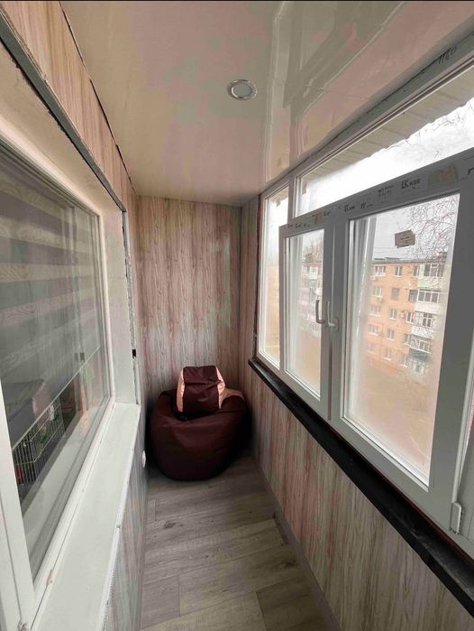 Срочно продаётся двухкомнатная квартира