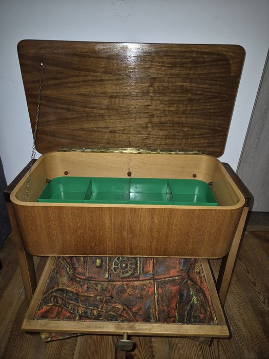 Vintage mobilna szafka niciak 1960 rok