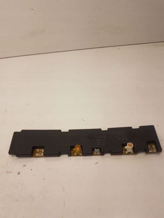 WZMACNIACZ ANTENOWY AUDI A3 A4 A6 4F5035225L