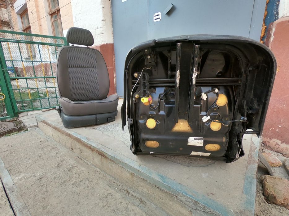 Продам сидение в хорошем состоянии