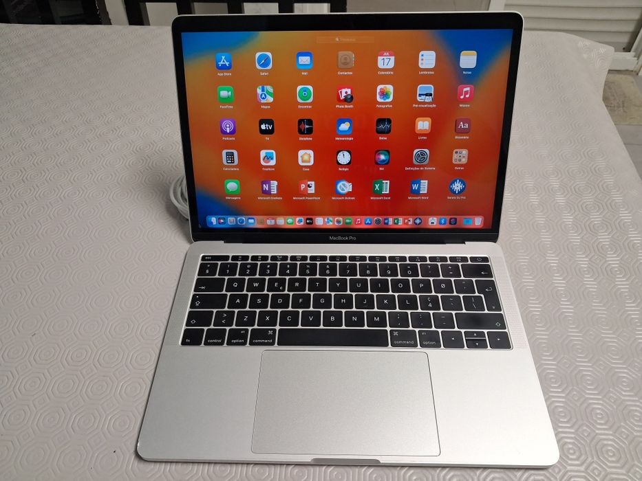MacBook Pro 14.1 (2017)