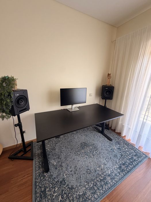 Mesa Elevatória Elétrica JYSK (160x80cm) - Bom Estado