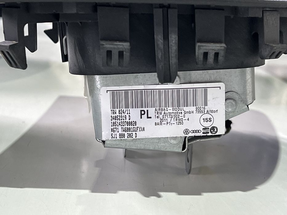 Подушка безопасности Skoda Fabia 2 airbag пасажирський Шкода Фабия